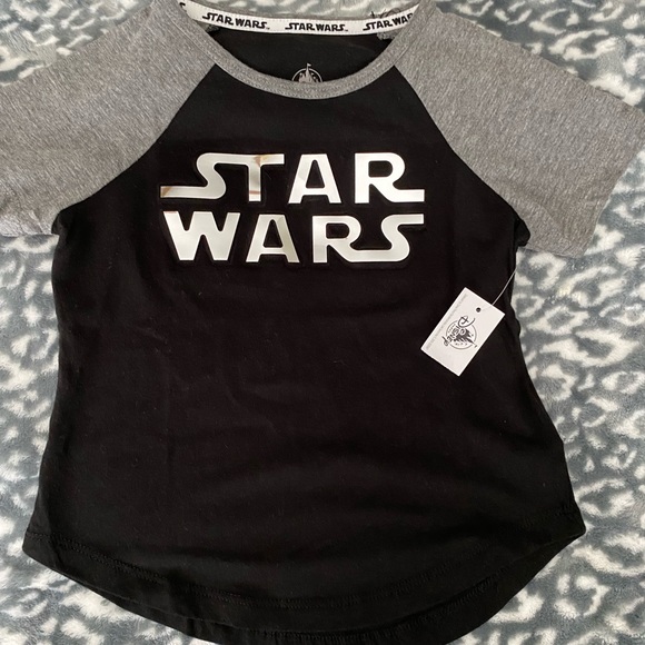 Disney Parks SW mirrors Tee - Picture 1 of 4